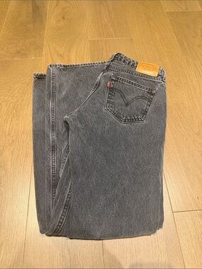 Levi's Women’s Washed Black Straight Jeans